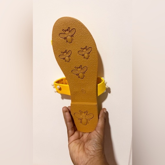 Sweet & Fresh Toe-Post Sandals With Pearl & Pineapple DecorYellow Flat Sandals - Picture 8 of 8